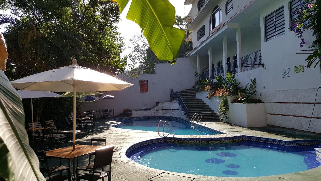 Hotel Quinta Avenida Palenque Exterior photo